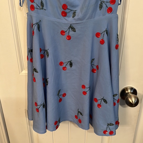 Lovers and Friends Cassie Mini Dress Fit &Flare Size XS Blue Cherries Open Sides - Picture 4 of 15